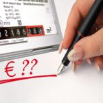 Bollette luce e gas, da ottobre nuove tariffe. Aumenti in arrivo per chi consuma di più