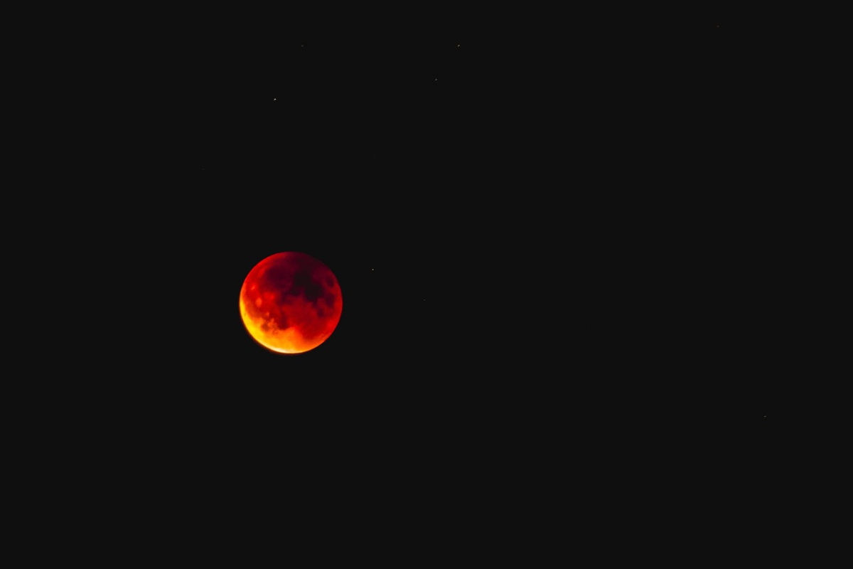 luna rossa
